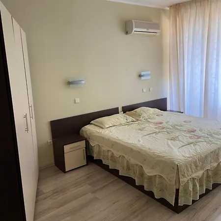 Nikea 8 Apartament